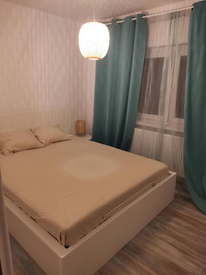 Bloom Box Apartments Craiova Exteriör bild